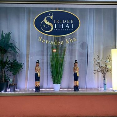 Siridee Thai Massage - Eingangfenster